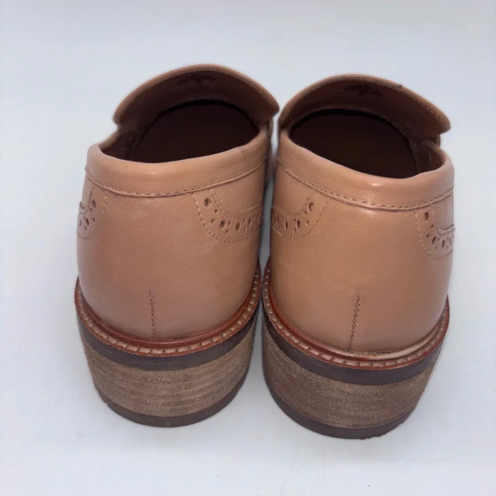 Earth Lindy Penny Loafers Women 8M Tan Academic Neutral Classic Career Comfort